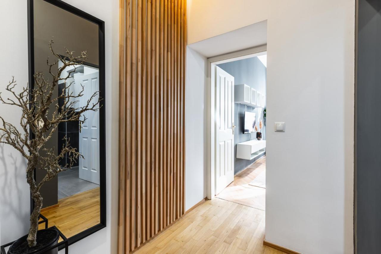 Classy And Elegant Apartments In A Calm Area Vienna Esterno foto