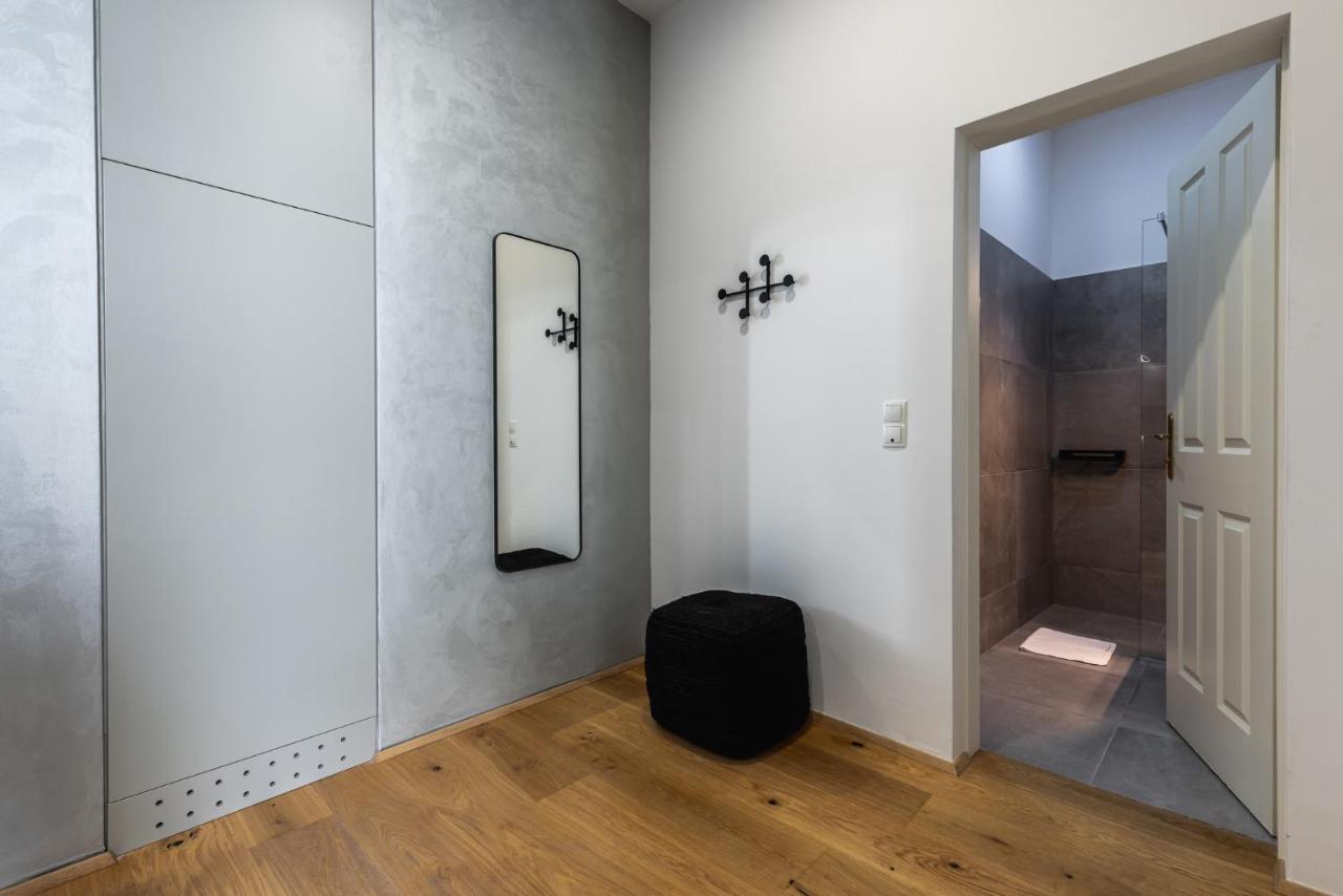 Classy And Elegant Apartments In A Calm Area Vienna Esterno foto