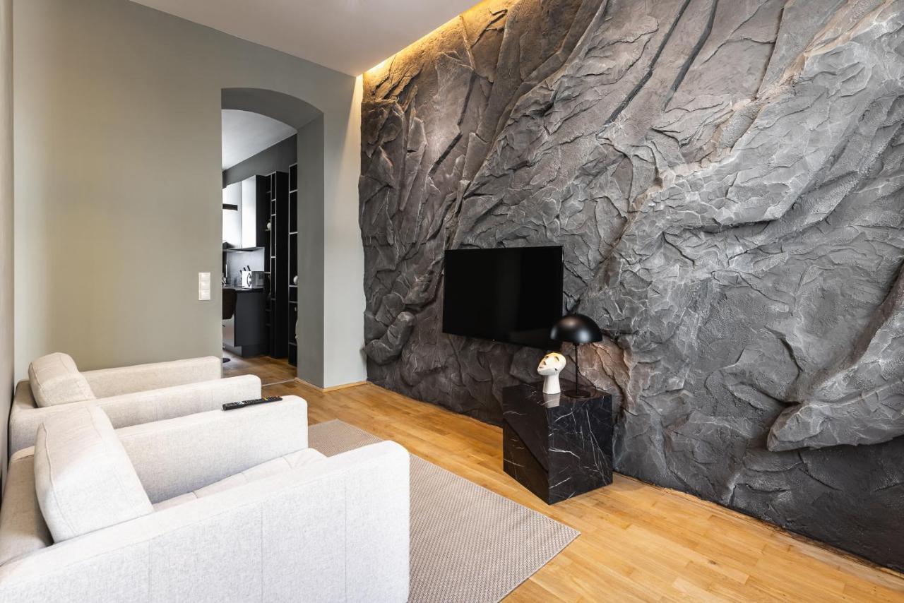 Classy And Elegant Apartments In A Calm Area Vienna Esterno foto